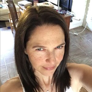 Meet your Posher, Monique